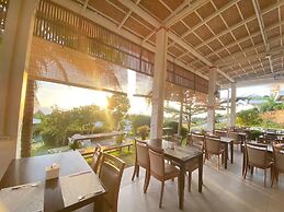 Phi Phi Mountain Beach Resort