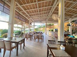 Phi Phi Mountain Beach Resort