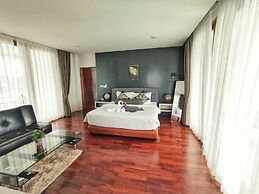 Phi Phi Mountain Beach Resort