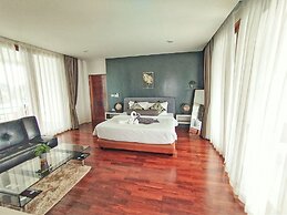 Phi Phi Mountain Beach Resort