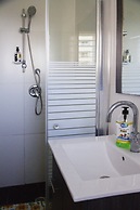 GK Apartments - Ben Gurion 105