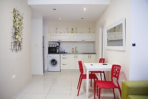 GK Apartments - Ben Gurion 105