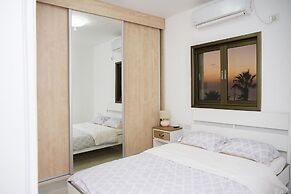 GK Apartments - Ben Gurion 105