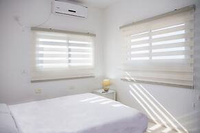 GK Apartments - Ben Gurion 105