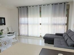 GK Apartments - Ben Gurion 105