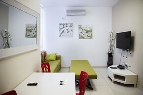 GK Apartments - Ben Gurion 105