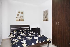 GK Apartments - Ben Gurion 105