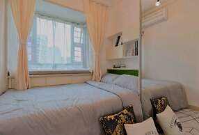 Four Seasons Window View Apartment