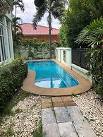 Pattaya Pool Villa TLH