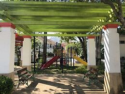 Pattaya Pool Villa TLH