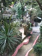 Tony & Aldona's Retreat