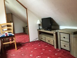 Stunning 1-bed Cottage in Ashford William Harvey