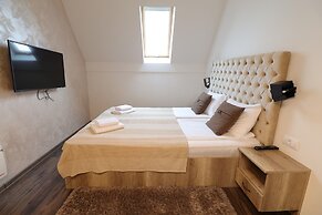 All Seasons Residence