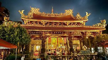 Walker Hotel Sanchong