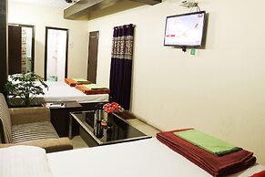 Hotel Tara Tower