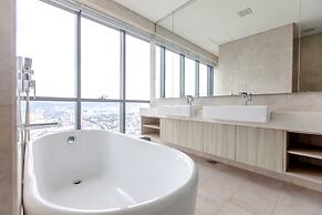 Rex Ollie at The Elements Ampang