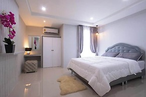 51 Suanplu Residence