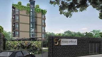 51 Suanplu Residence