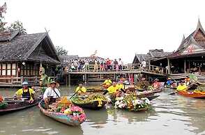 51 Suanplu Residence