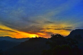 Rainbow Sky Cottage Ella