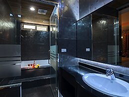 Lai Yin Motel