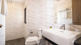 B2 Korat Premier Hotel