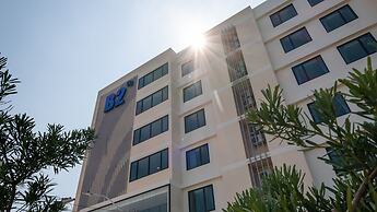 B2 Korat Premier Hotel