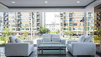 B2 Korat Premier Hotel