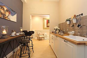 Daplace - Lucrezia Apartment