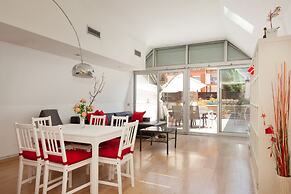 Centric Apartment Barna