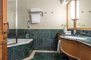 Oaks Gold Coast Hotel