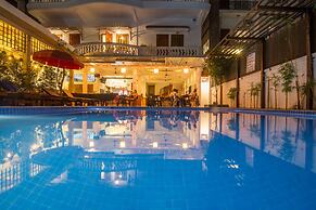 Poolside Villa - Hostel