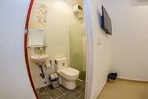 Poolside Villa - Hostel