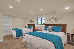 5BR Poe Manor Entertain,hot Tub+has Everything!