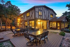 5BR Poe Manor Entertain,hot Tub+has Everything!