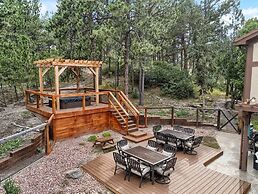 5BR Poe Manor Entertain,hot Tub+has Everything!