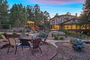 5BR Poe Manor Entertain,hot Tub+has Everything!