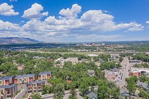 1BD Studio Downtown Close to Hiking W/ac!