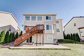 5BR Theatre & Arcade AF Academy Trails, W/hot Tub!