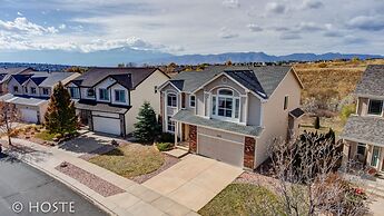 5BR Theatre & Arcade AF Academy Trails, W/hot Tub!