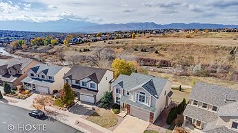 5BR Theatre & Arcade AF Academy Trails, W/hot Tub!