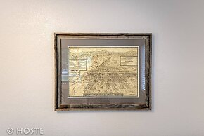 Perfect Cottage Downtown Great Patio!