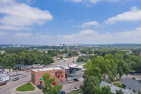 3BR Modern Marveldowntown Customprivate Balcony