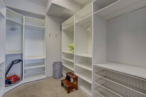 3BR Modern Marveldowntown Customprivate Balcony