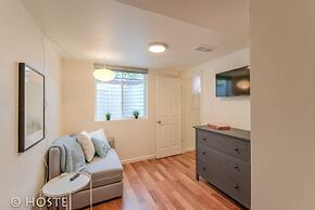 2BR Comfy Condo & Cute Patio Broadmoor Area