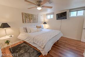 2BR Comfy Condo & Cute Patio Broadmoor Area