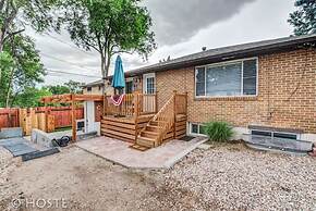 2BR Comfy Condo & Cute Patio Broadmoor Area
