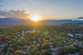 Palmer Park Trails & Space 4 Bdrm Cntrl Location