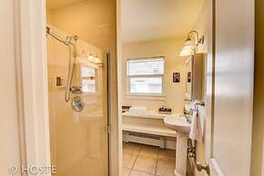 3BR Classic Home Quiet Neighborhooddog Friendly