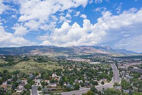 4BR Garden of the Gods Family Getaway